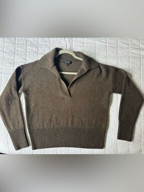 Banana Republic 100% Cashmere Sweater